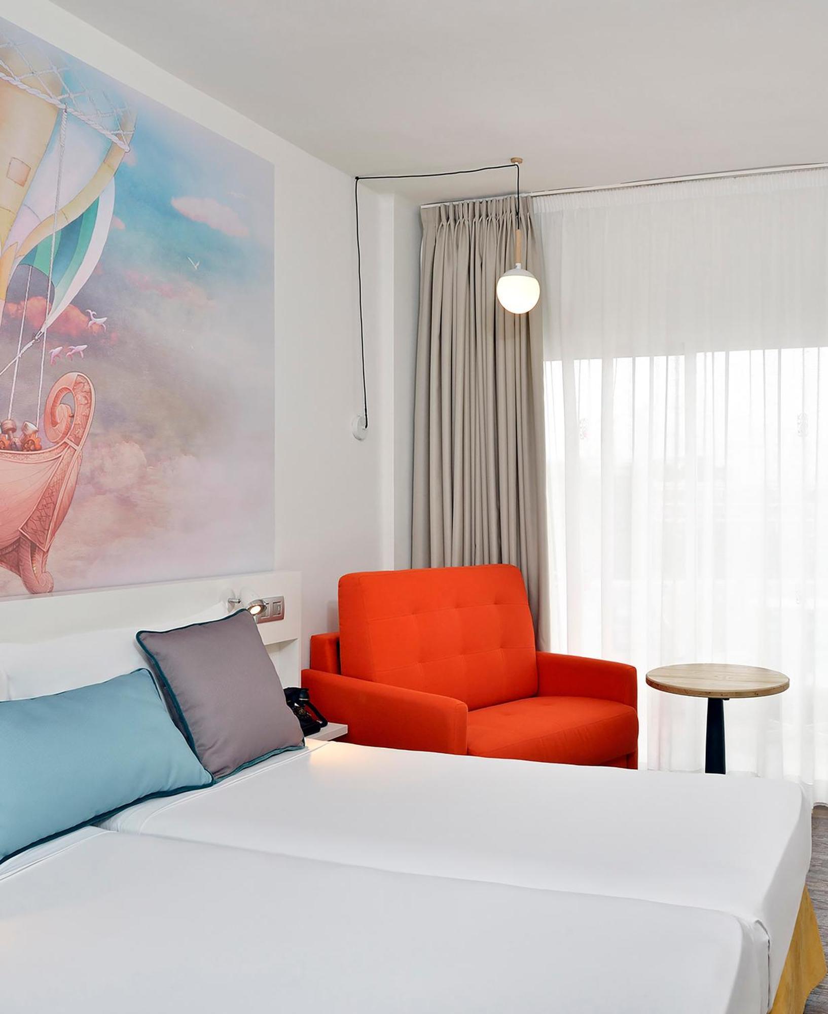 Sol Katmandu Park & Resort Магалуф Екстериор снимка